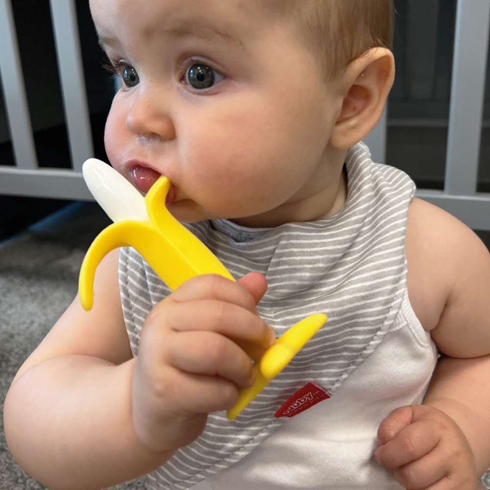 Nuby Banana Teether | 100% Silicone | BPA Free | 3m+ - Image 7