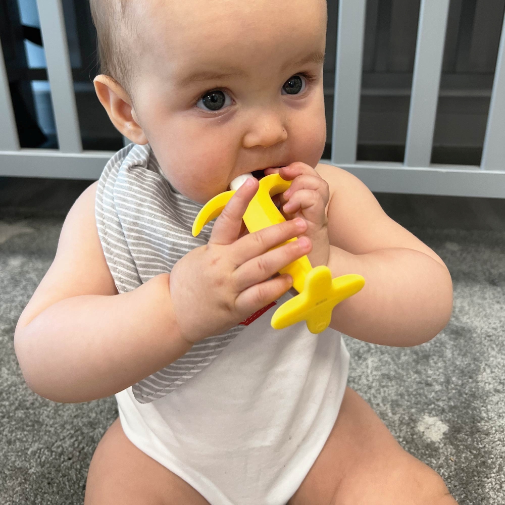 Nuby Banana Teether | 100% Silicone | BPA Free | 3m+ - Image 9